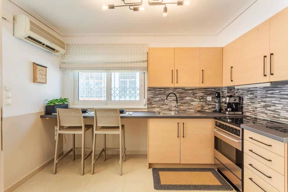 Kalamata Lime Studio - Cozy Gem With Private Parking Exteriör bild