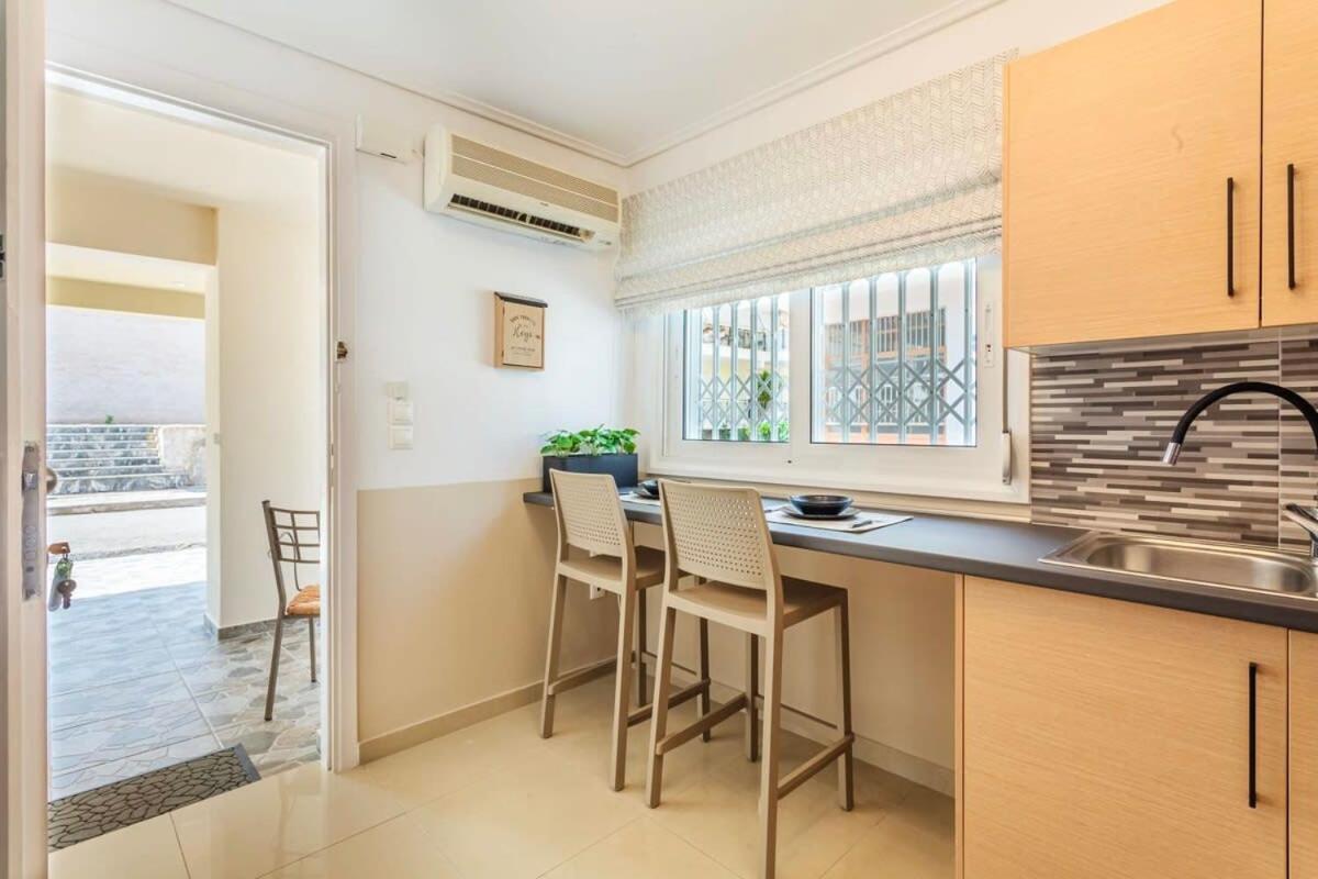 Kalamata Lime Studio - Cozy Gem With Private Parking Exteriör bild