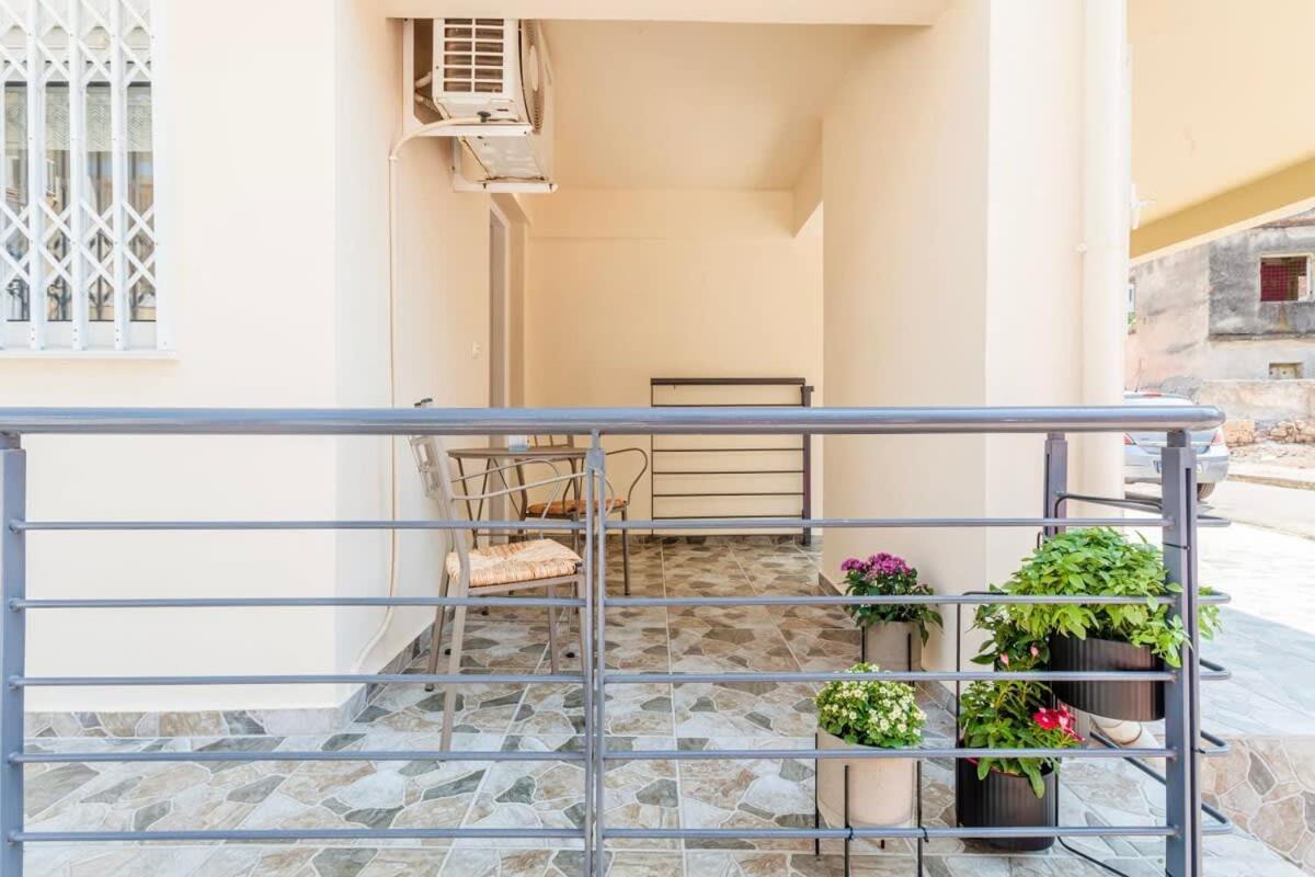 Kalamata Lime Studio - Cozy Gem With Private Parking Exteriör bild