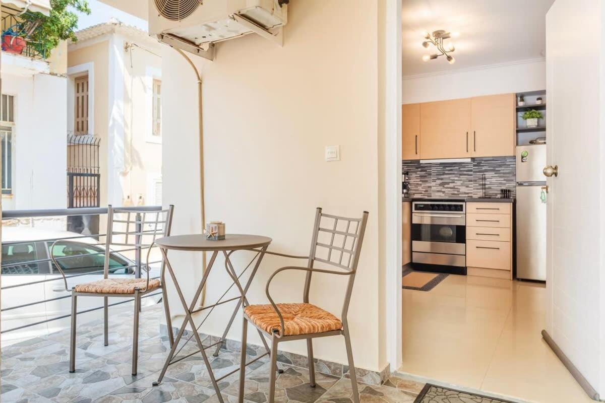 Kalamata Lime Studio - Cozy Gem With Private Parking Exteriör bild